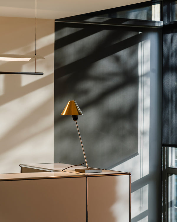Gira - Table Lamp