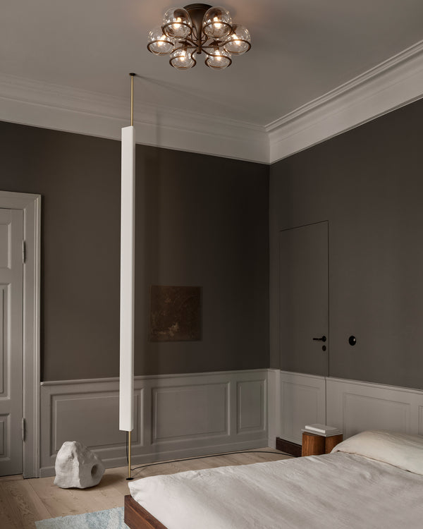 LT8 - Floor Lamp